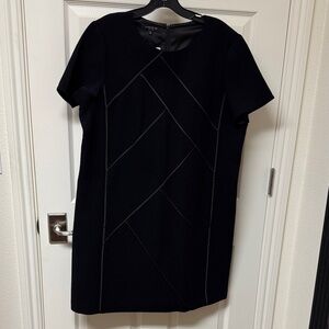 Lafayette 148 New York Black Mini Dress with Geometric Design. Wool.